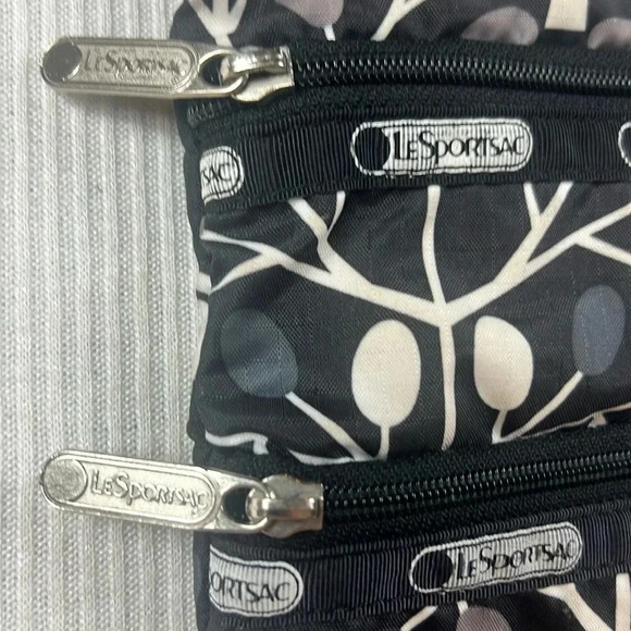 LeSportsac Arbor Tree Pattern Crossbody Purse Bag Adjustable Strap Zip Closures - Picture 3 of 12